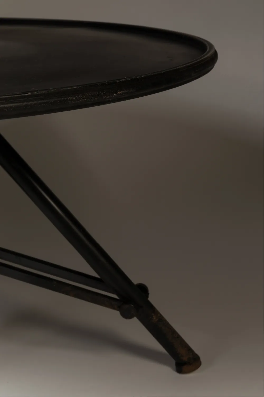 Black Round End Table | Dutchbone Brok