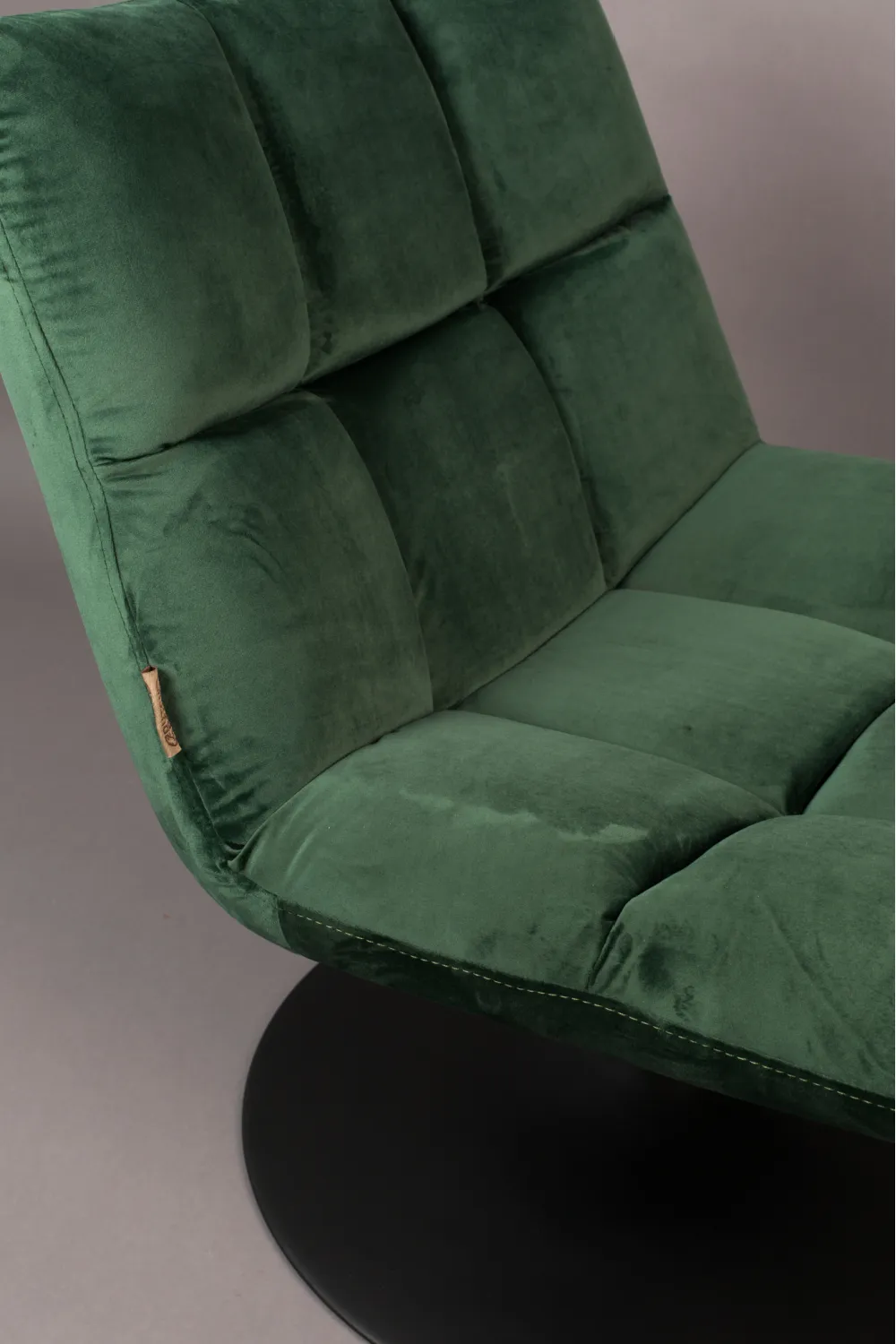 Green Pedestal Accent Chair | Dutchbone Bar