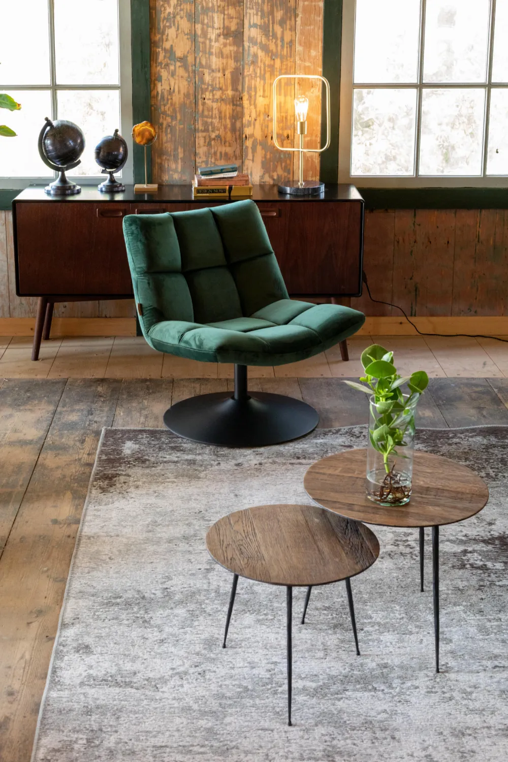 Green Pedestal Accent Chair | Dutchbone Bar