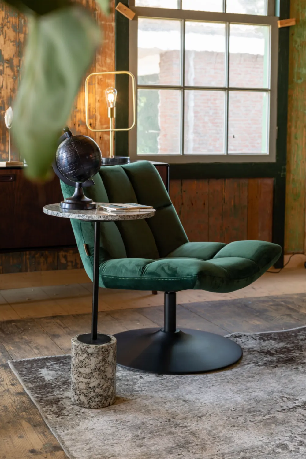 Green Pedestal Accent Chair | Dutchbone Bar