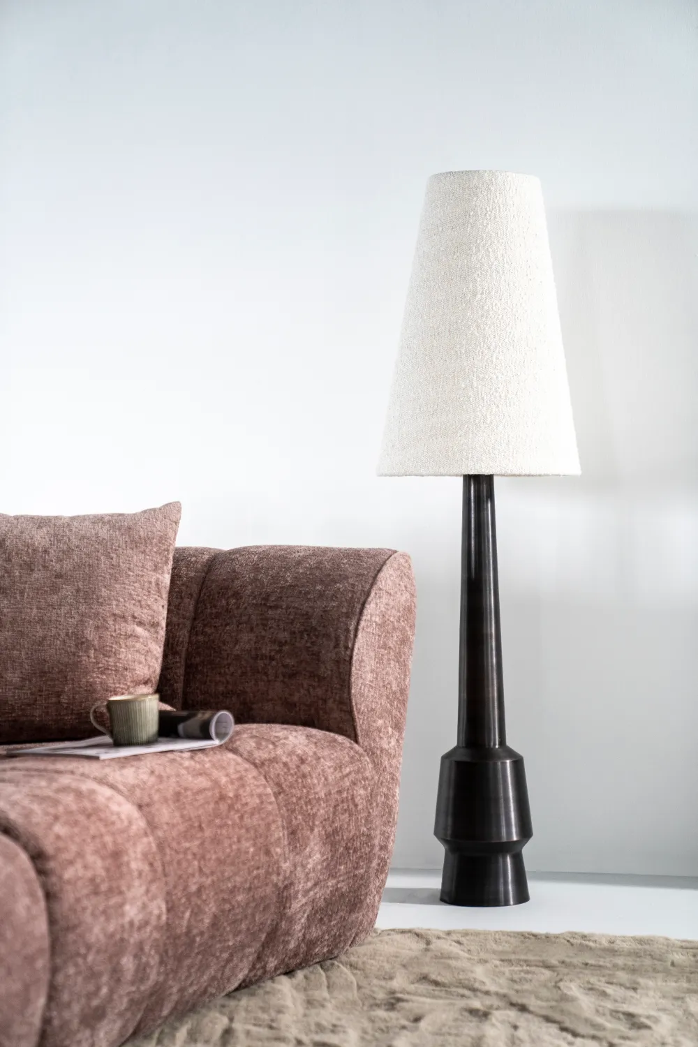 Minimalist Floor Lamp | By-Boo Dawn