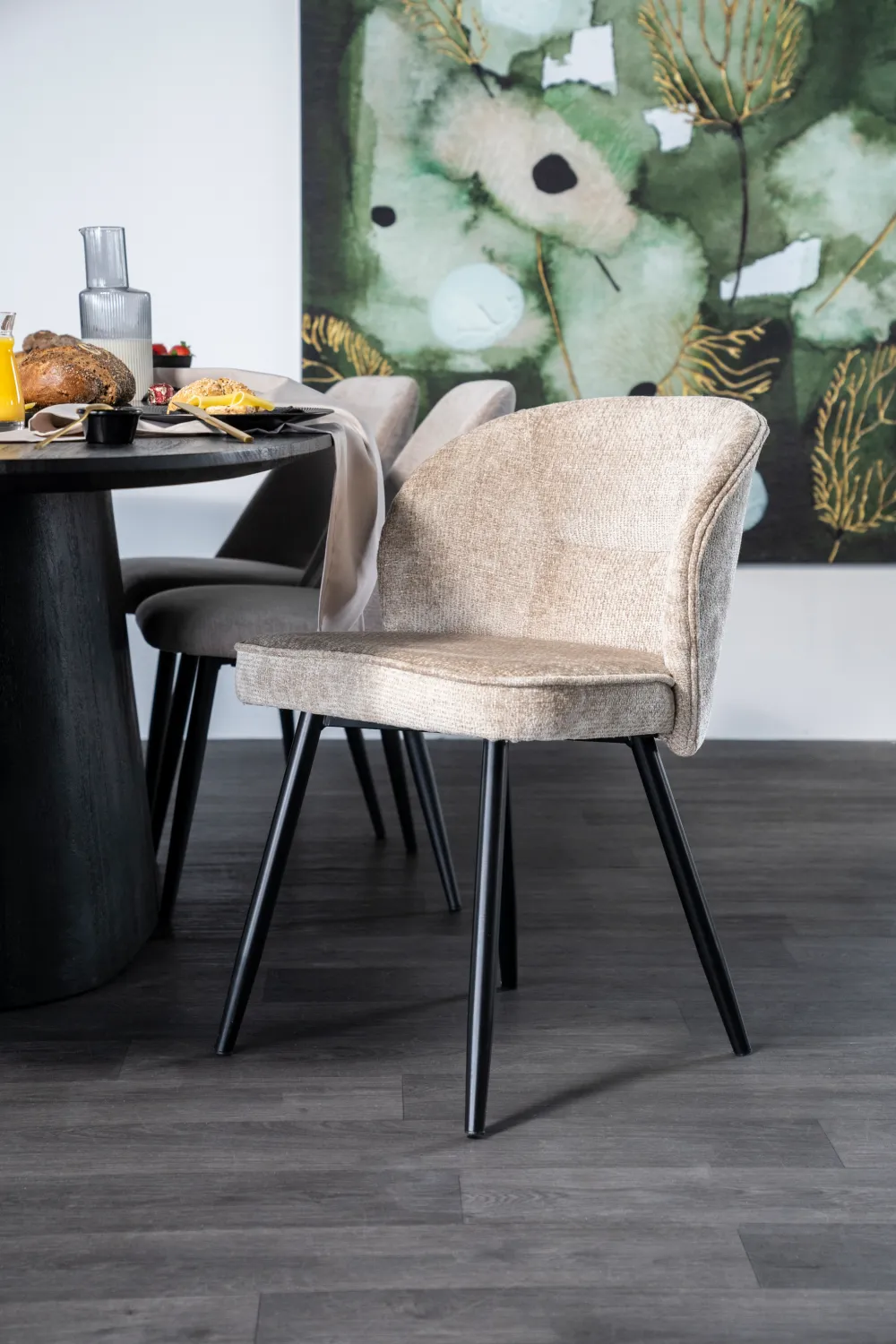 Modern Minimalist Dining Chair | Eleonora Riley