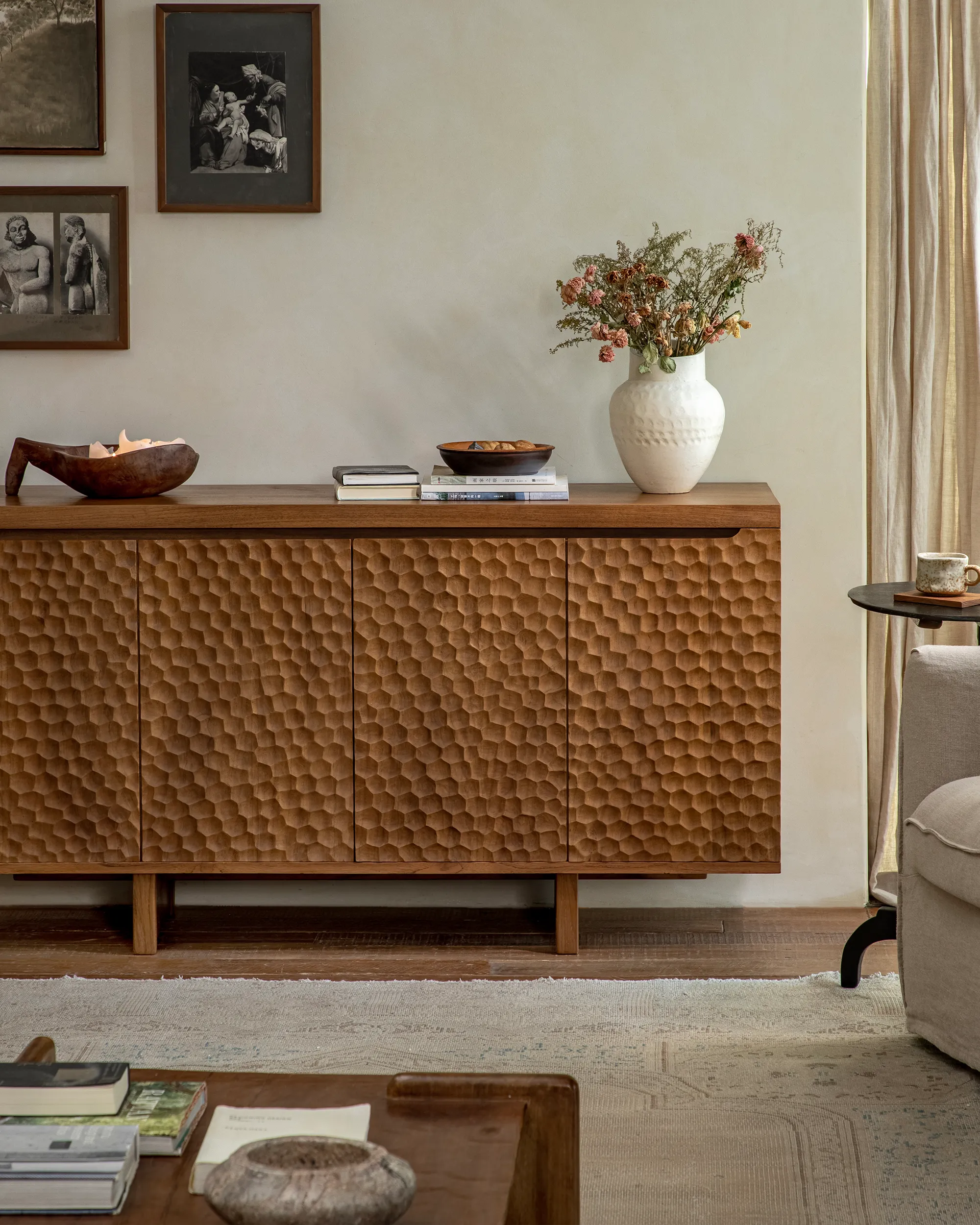 NO.4 Wave Sideboard