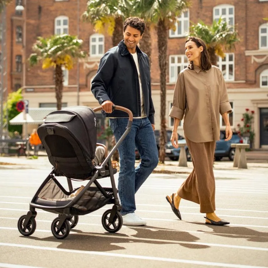 Nuna - Swiv Stroller - Caviar