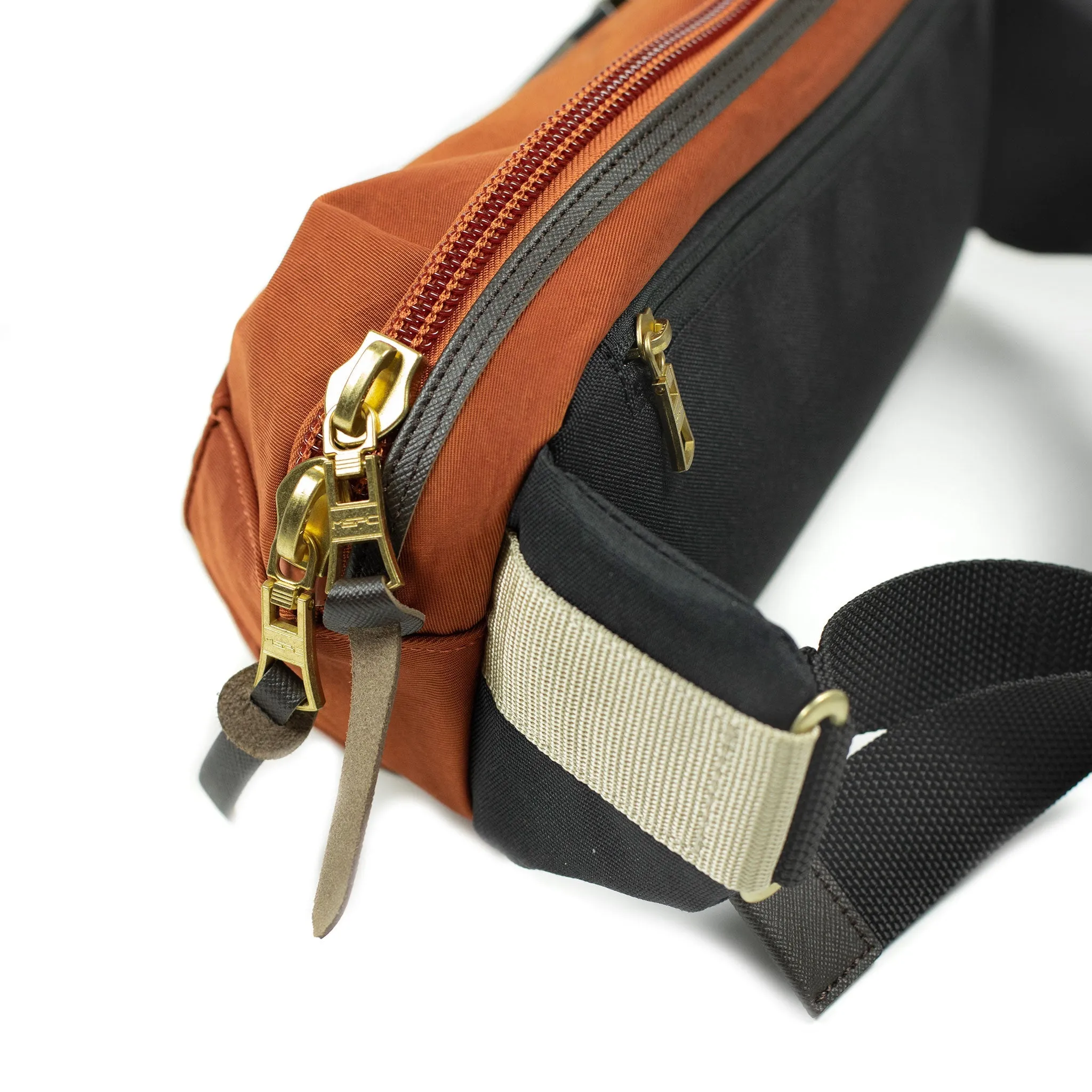 "Link" carry bag in orange shrunken nylon (restock)