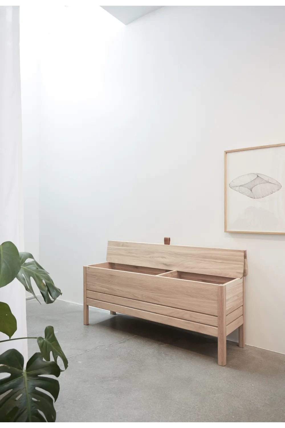 White Oak Storage Bench L | Form & Refine A Line