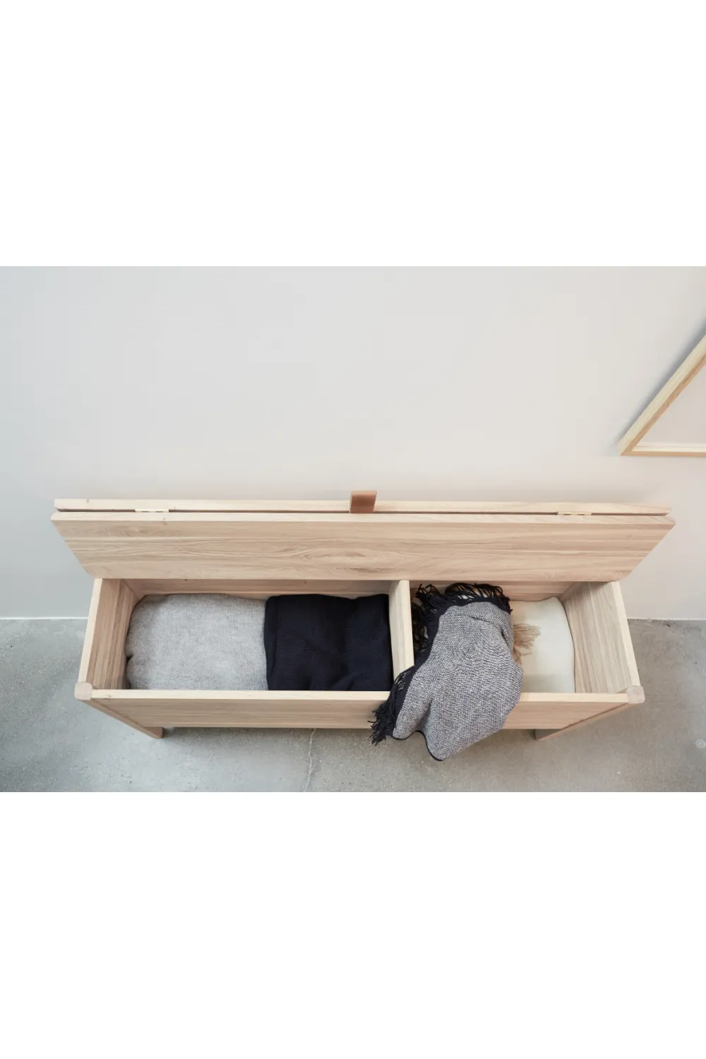 White Oak Storage Bench L | Form & Refine A Line